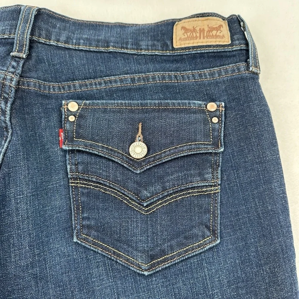 Levis 505 Straight Leg Jeans Dark Wash Blue Button Flap Pocket Denim Women 32x34
